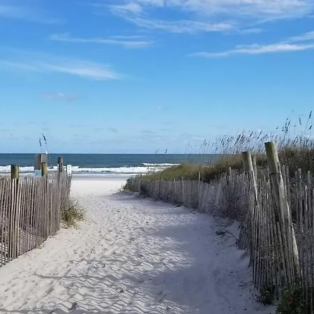 Family-Friendly Beach Condo 1 Block To Shore!